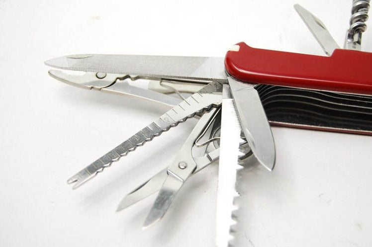 Cuchillo SwissArmy multifuncional de acero inoxidable
