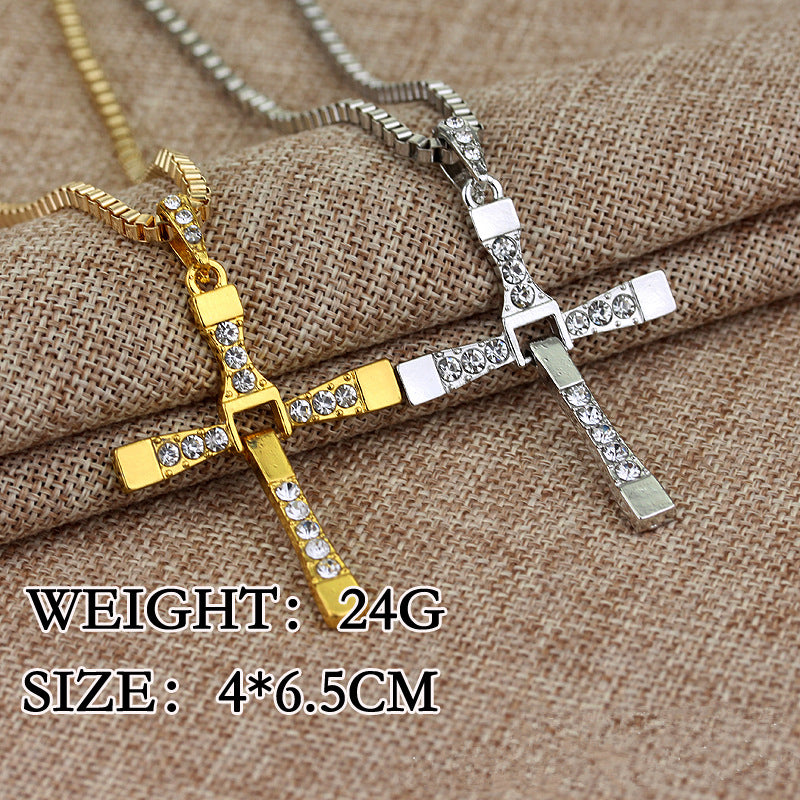 Rápido y el furioso Domingo toreto vino nueva película joyería clásica colgante de diamantes de imitación collares cruzados regalo de alta calidad