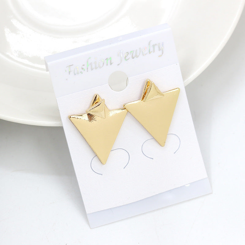 European and American foreign trade jewelry wholesale Street shot fashion size asymmetric earrings Geometric triangle earrings earrings