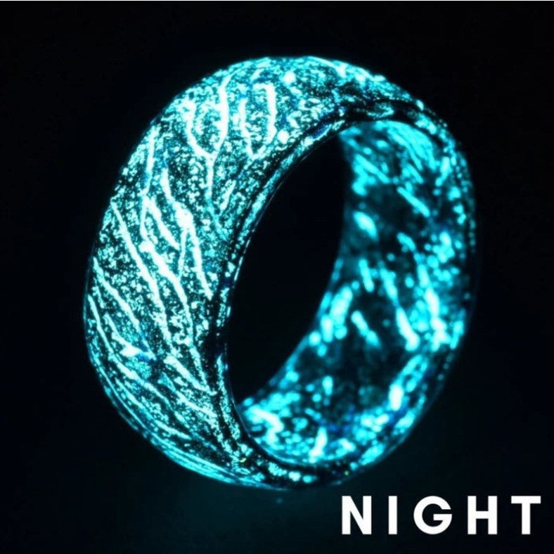 Anillo de resina luminoso de moda
