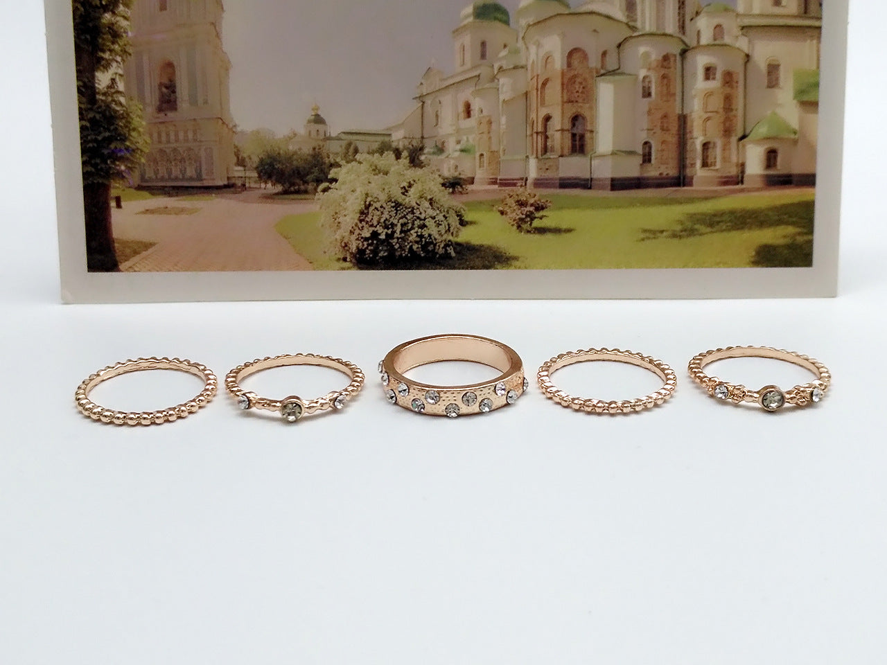 Joyas europeas y americanas diamantes apilables de oro rosa juego de cinco conjuntos de anillos bohemios