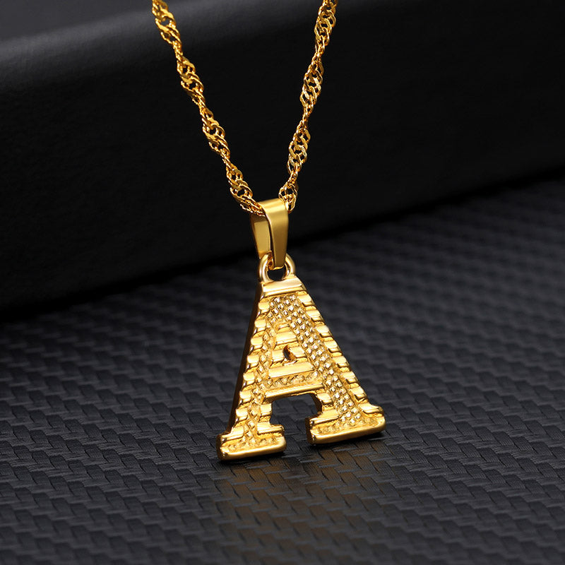 COLLAR COLGANTE chapado en oro de 26 letras