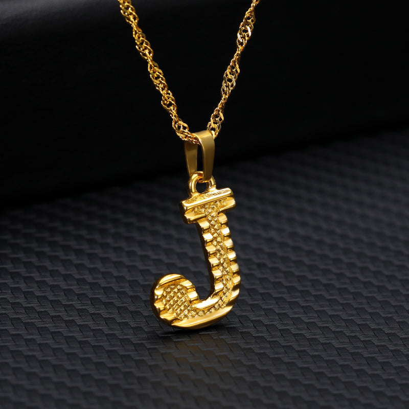 COLLAR COLGANTE chapado en oro de 26 letras