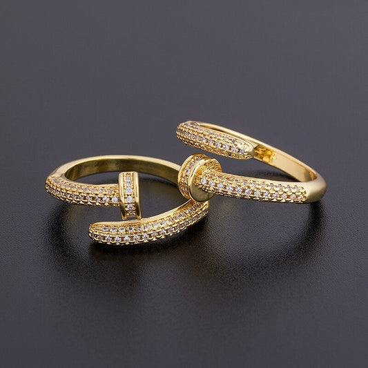 Personalizada anillo clavo