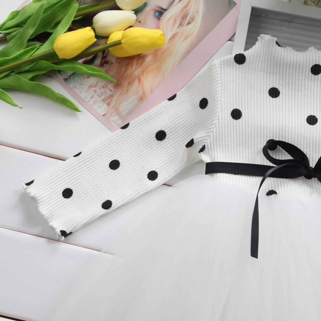 Vestido de niñas con lazo de cuerda flotante