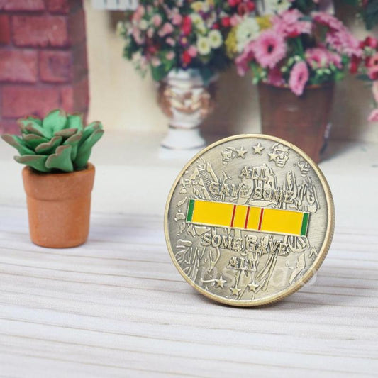 American Vietnam War Retro Colored Coins War and Peace Series Commemorative Coins