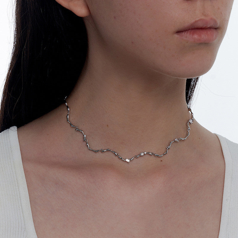 Collar ajustable de joyería con patrón de onda de diseño pequeño