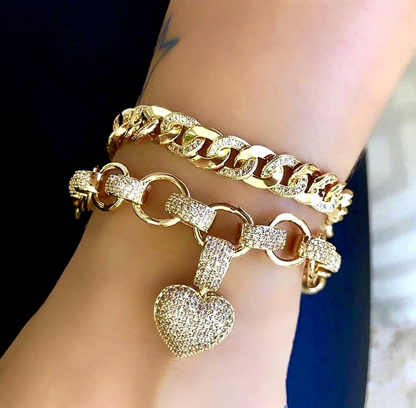 Conjunto de collar y pulsera con Micro incrustaciones en forma de corazón