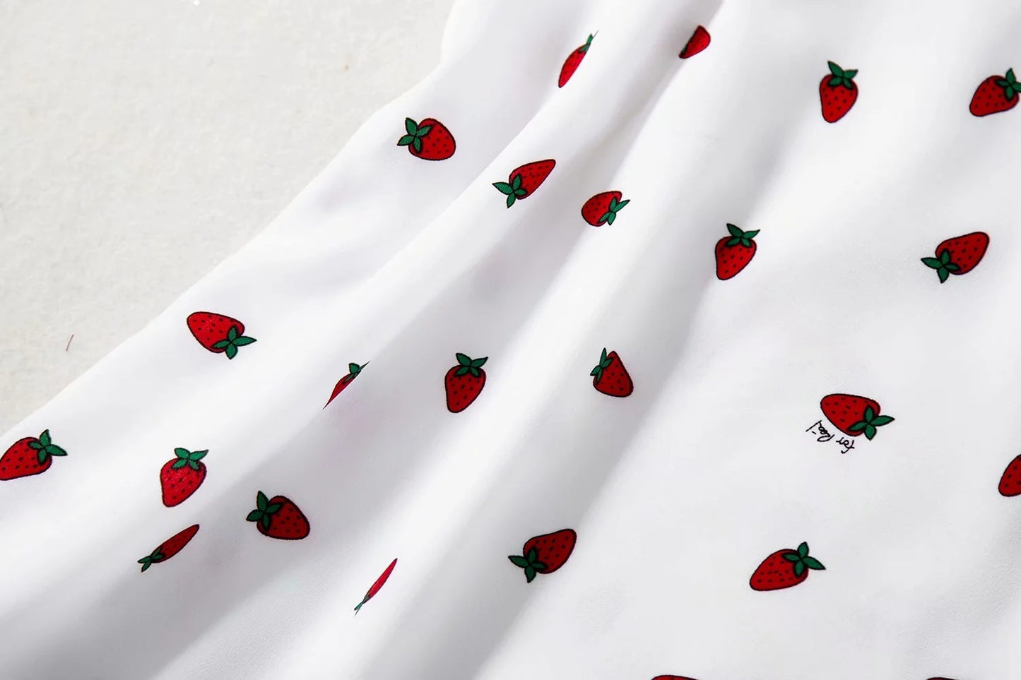 Women's strawberries printed suspender long dress