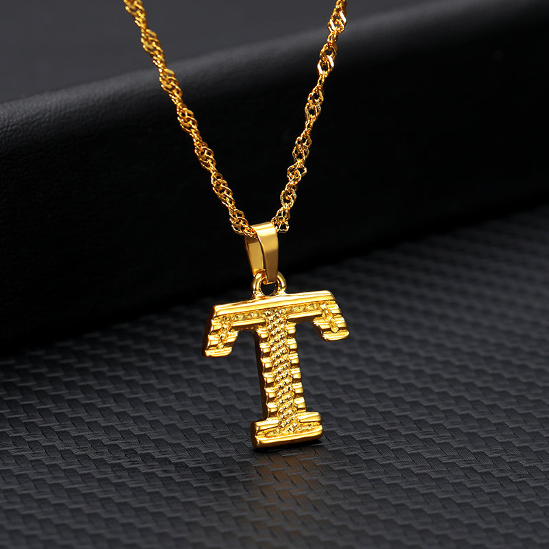 COLLAR COLGANTE chapado en oro de 26 letras