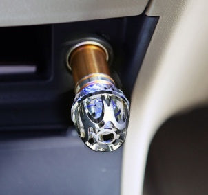 Vehicle negative ion air purifier to remove formaldehyde, smoke, odor and PM2.5 automobile lighter, oxygen bar generator