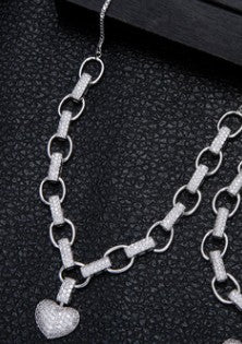 Conjunto de collar y pulsera con Micro incrustaciones en forma de corazón