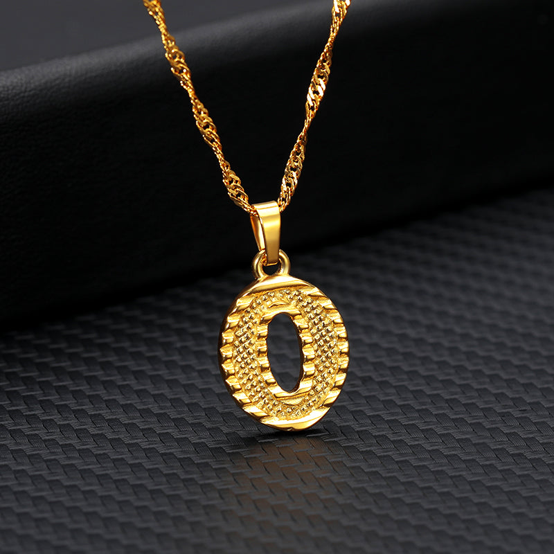 COLLAR COLGANTE chapado en oro de 26 letras