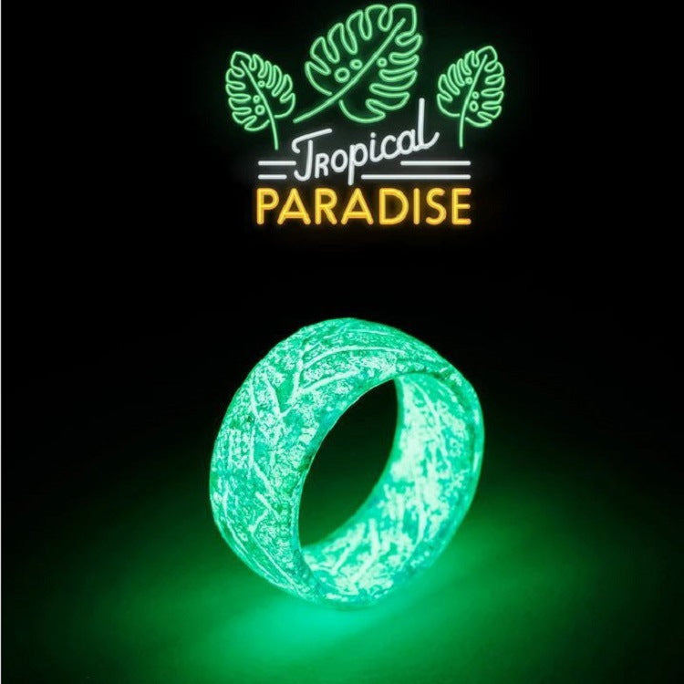 Anillo de resina luminoso de moda