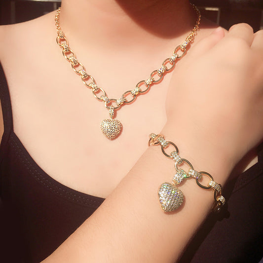 Conjunto de collar y pulsera con Micro incrustaciones en forma de corazón