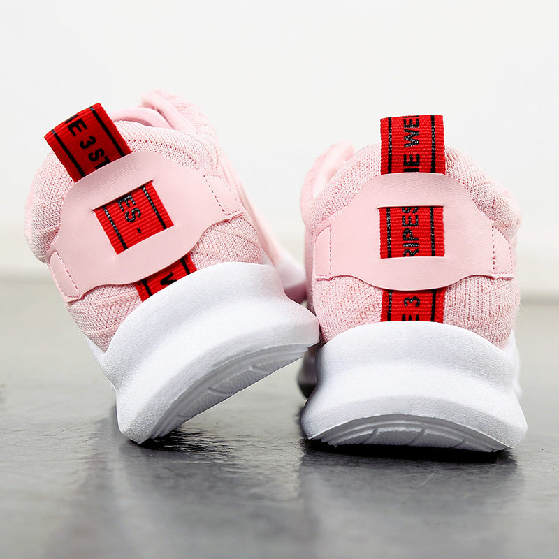 La nueva primavera y el verano 2020 zapatos deportivos coreanos transpirables de punto de las señoras zapatos casuales de plataforma zapatos