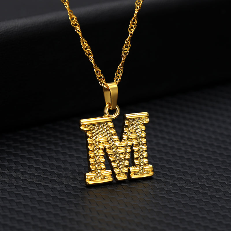 COLLAR COLGANTE chapado en oro de 26 letras