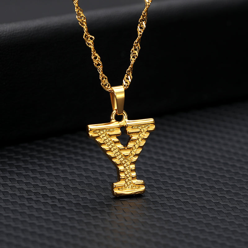 COLLAR COLGANTE chapado en oro de 26 letras