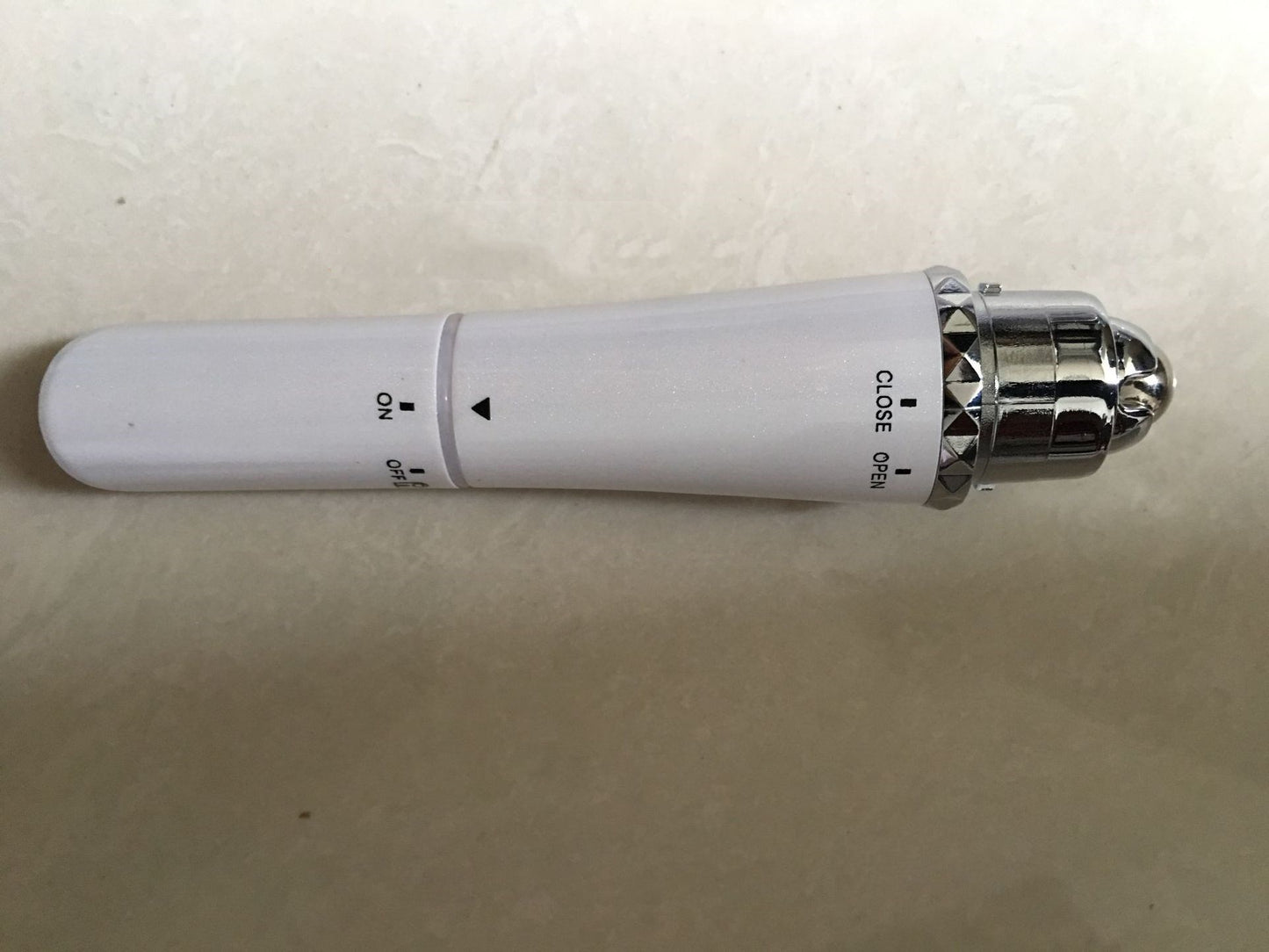 3D electric three-in-one roller face-lifting instrument