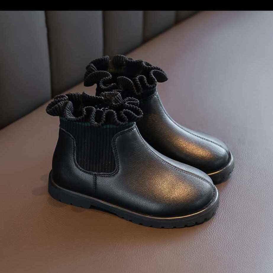 Girls Round Toe Short Fashion Martin Boots